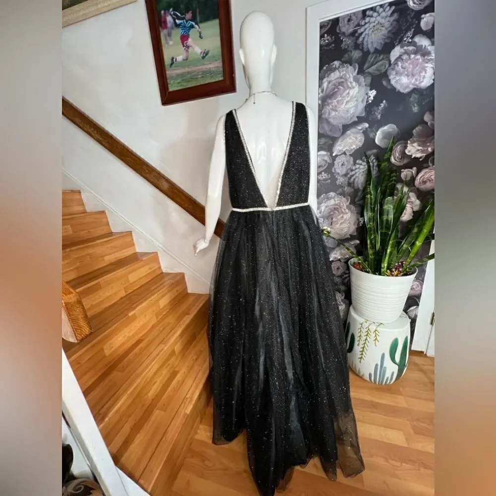 Mac Duggal RHINESTONE DETAILED TULLE BALL GOWN/ /size 14 - Picture 7 of 11